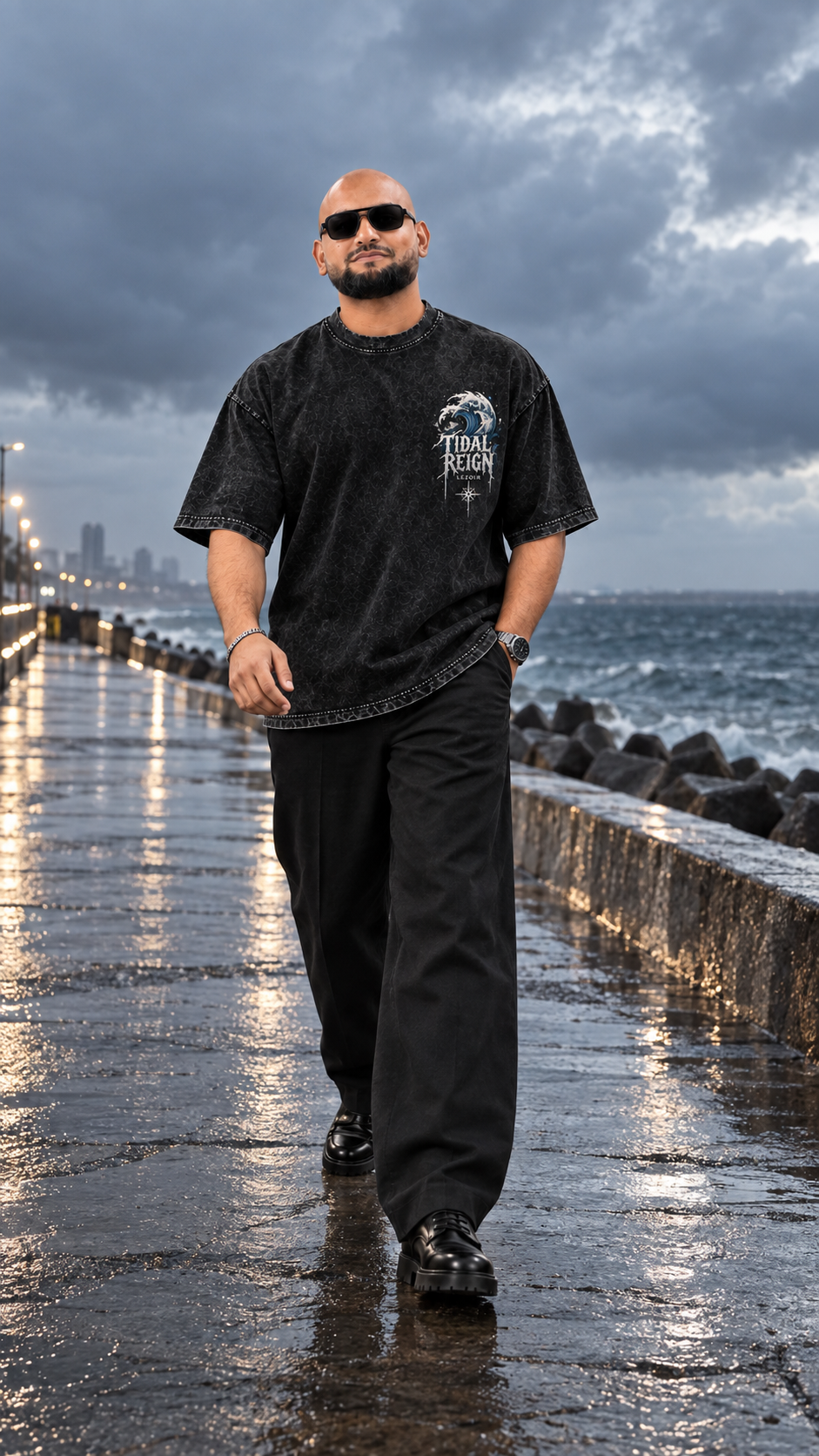 TIDAL REIGN — Black Acid Wash Oversized Tee