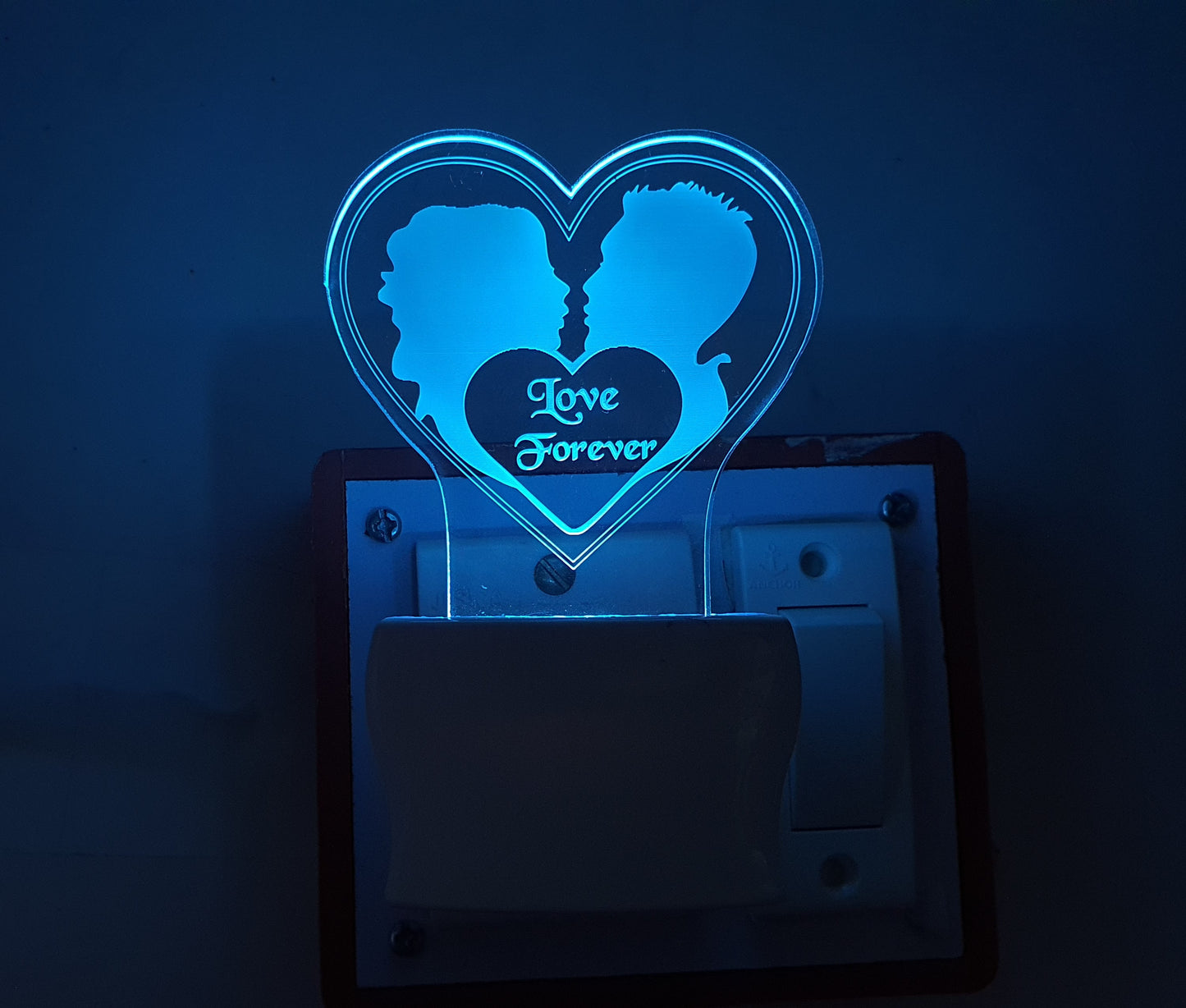 3D ” LOVE U FOREVER ” Beautifully Colour Changing Lamp