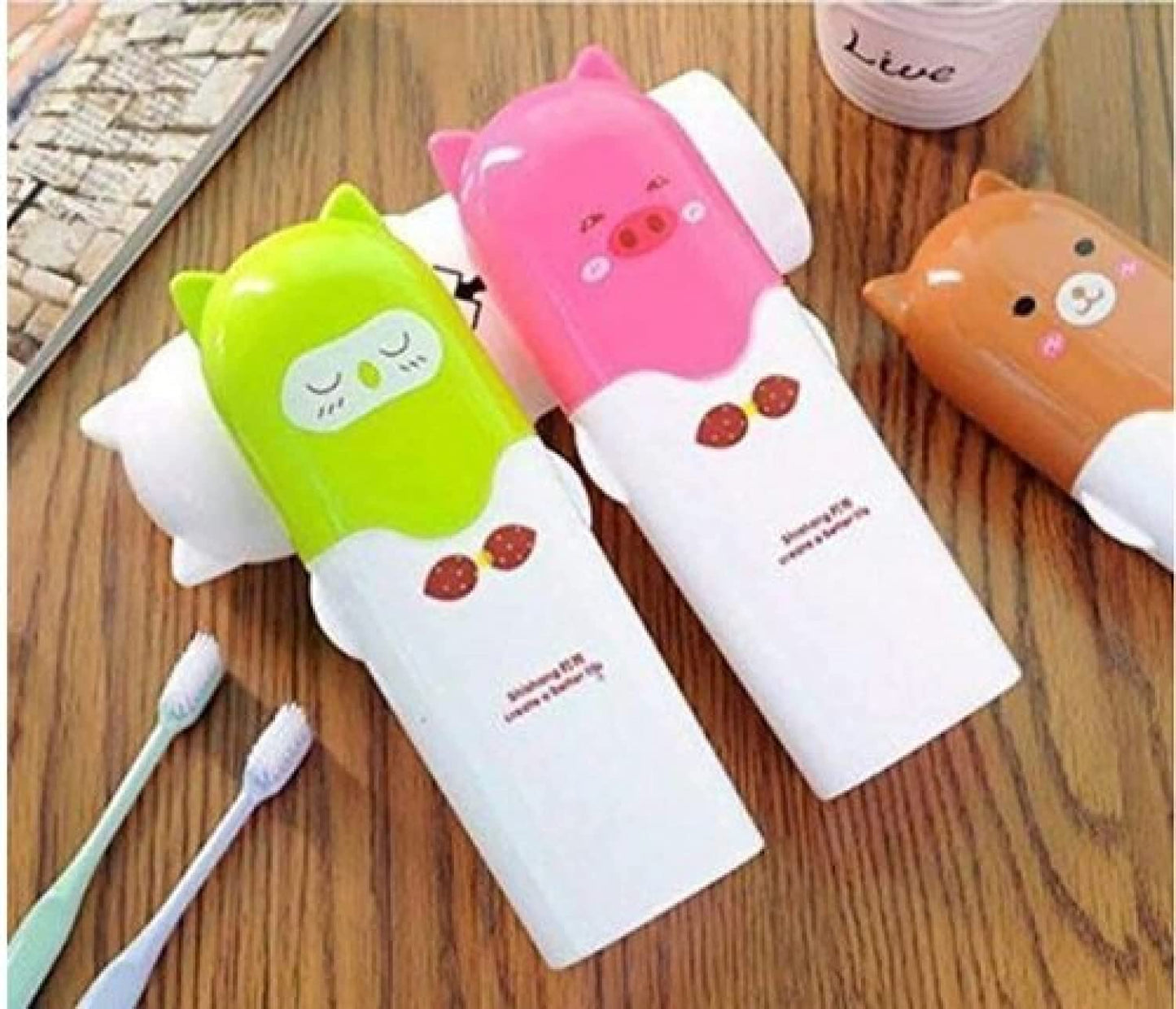 Set of 2 Travel Toothbrush Teddy Shape Holder